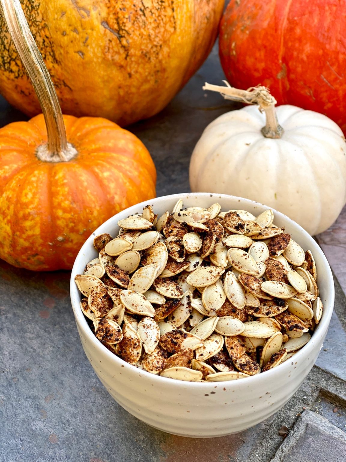 How To Roast Pumpkin Seeds Recipe - Oven Hug