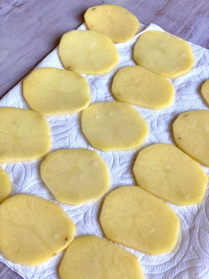 Potato slices for tahdig