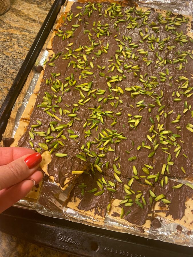 Persian pistachio brittle | Sohan with Chocolate and Green Pistachios